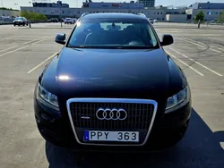 Svart Begagnad 2010 Audi Q5 SUV | 85 000 kr (Bra pris)