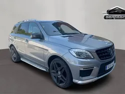 Mörkgrå Begagnad 2013 Mercedes ML63 AMG AMG SUV | 369 900 kr
