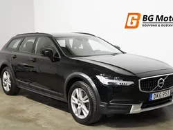 Svart Begagnad 2018 Volvo V90 CC Kinetic Kombi | 274 700 kr (Bra pris)