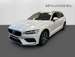 Vit Begagnad 2019 Volvo V60 Momentum Kombi | 289 000 kr (Marknadspris)
