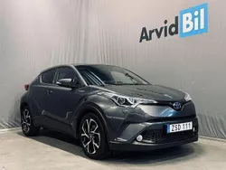 Mörkgrå Begagnad 2018 Toyota C-HR Edition SUV | 214 700 kr (Marknadspris)