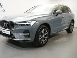Grå Begagnad 2022 Volvo XC60 Core SUV | 459 900 kr (Marknadspris)
