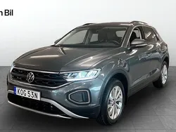 Grå (indium grey metallic) Begagnad 2024 VW T-Roc Life SUV | 319 900 kr (Dyr)
