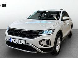 Grå Begagnad 2022 VW T-Roc Life SUV | 259 900 kr (Marknadspris)