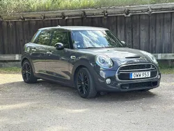 Grå Begagnad 2016 Mini Cooper S Chili Halvkombi | 169 000 kr (Marknadspris)