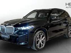 Svart (black) Begagnad 2024 BMW X5 M Sport SUV | 998 700 kr (Dyr)