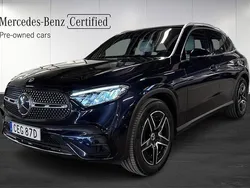 Mörkblå Begagnad 2024 Mercedes GLC220 AMG SUV | 669 000 kr