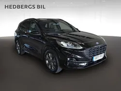 Svart Begagnad 2022 Ford Kuga ST-Line SUV | 289 900 kr (Lite dyr)