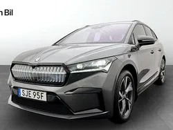 Grå (graphite grey metallic) Begagnad 2023 Skoda Enyaq iV SportLine SUV | 466 500 kr (Dyr)