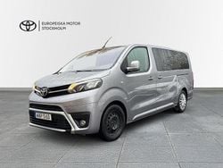 Silver Begagnad 2023 Toyota Proace Verso Kombi | 389 900 kr (Marknadspris)