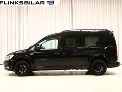 Svart Begagnad 2018 VW Caddy Life Minibuss | 259 700 kr