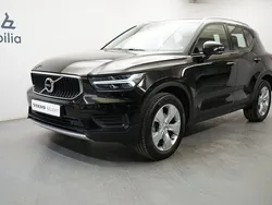 Svart Begagnad 2021 Volvo XC40 Momentum SUV | 279 900 kr (Bra pris)