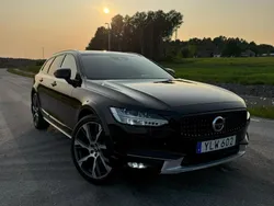 Svart Begagnad 2018 Volvo V90 CC Inscription Kombi | 339 500 kr