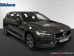 Grå Begagnad 2022 Volvo V60 Core Kombi | 309 900 kr (Marknadspris)