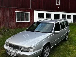 Grå Begagnad 2000 Volvo V70 Kombi | 8 000 kr (Superpris)