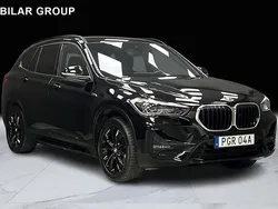 Svart Begagnad 2022 BMW X1 Sport Line SUV | 284 000 kr (Marknadspris)