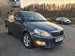 Mörkgrå Begagnad 2012 Skoda Fabia Elegance Kombi | 44 900 kr (Marknadspris)