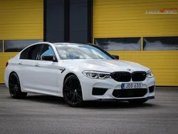 Vit Begagnad 2018 BMW M5 Comfort Edition Sedan | 689 900 kr (Bra pris)