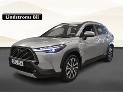 Silver Begagnad 2024 Toyota Corolla Cross Executive SUV | 429 000 kr (Lite dyr)