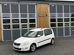 Vit Begagnad 2012 Skoda Roomster Kombi | 49 900 kr (Marknadspris)
