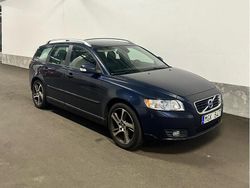 Blå Begagnad 2012 Volvo V50 Momentum Kombi | 85 000 kr (Lite dyr)