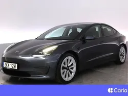 Grå Begagnad 2021 Tesla Model 3 Long Range Sedan | 319 900 kr (Marknadspris)