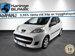 Vit Begagnad 2009 Peugeot 107 Halvkombi | 29 995 kr (Marknadspris)