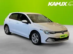 Vit Begagnad 2020 VW Golf VII Halvkombi | 209 800 kr (Marknadspris)