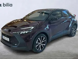 Lila Ny 2024 Toyota C-HR Style SUV | 425 100 kr (Marknadspris)