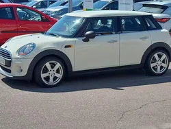 Vit Begagnad 2016 Mini One D Pepper Halvkombi | 94 500 kr