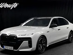 Vit Begagnad 2023 BMW M760e Comfort Edition Sedan | 1 299 800 kr