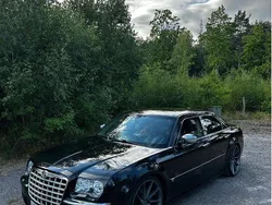 Svart Begagnad 2005 Chrysler 300C Sedan | 105 000 kr (Dyr)