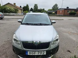 Silver Begagnad 2011 Skoda Fabia Halvkombi | 33 000 kr (Marknadspris)
