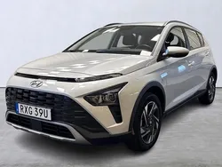 Grå Begagnad 2022 Hyundai Bayon Essential SUV | 194 900 kr (Marknadspris)