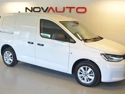 Vit Begagnad 2021 VW Caddy Minibuss | 309 000 kr