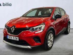 Röd Begagnad 2022 Renault Captur Zen SUV | 169 900 kr (Marknadspris)