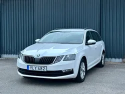 Vit Begagnad 2018 Skoda Octavia G-TEC Kombi | 159 000 kr
