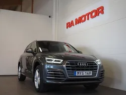 Grå Begagnad 2018 Audi Q5 S-Line SUV | 299 900 kr (Marknadspris)