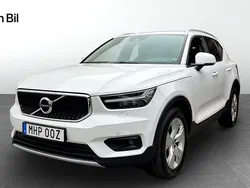 Vit Begagnad 2020 Volvo XC40 Momentum SUV | 329 900 kr (Marknadspris)