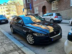 Svart Begagnad 2016 Jaguar XE Sedan | 163 000 kr (Marknadspris)