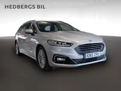 Grå Begagnad 2021 Ford Mondeo Titanium Kombi | 254 900 kr (Lite dyr)