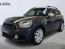 Grå Begagnad 2019 Mini Cooper Countryman Chili SUV | 239 000 kr (Marknadspris)