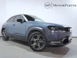Grå Begagnad 2020 Mazda MX30 Edition SUV | 149 900 kr (Marknadspris)