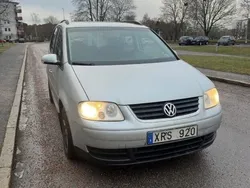 Silver Begagnad 2006 VW Touran Goal Minibuss | 6 000 kr