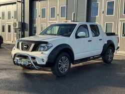 Vit Begagnad 2008 Nissan Navara Pickup | 124 900 kr (Dyr)
