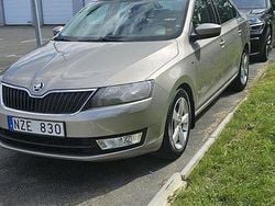 Brun Begagnad 2014 Skoda Rapid Halvkombi | 95 000 kr (Bra pris)