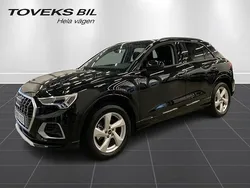 Svart (mytsvart metallic) Begagnad 2025 Audi Q3 Advanced Plus SUV | 379 900 kr (Lite dyr)