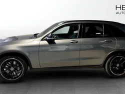 Grå (grey) Begagnad 2022 Mercedes GLC220 AMG SUV | 379 900 kr (Marknadspris)