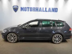 Svart Begagnad 2020 VW Golf VII Kombi | 144 900 kr (Bra pris)