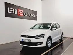 Vit Begagnad 2012 VW Polo Halvkombi | 49 900 kr (Marknadspris)